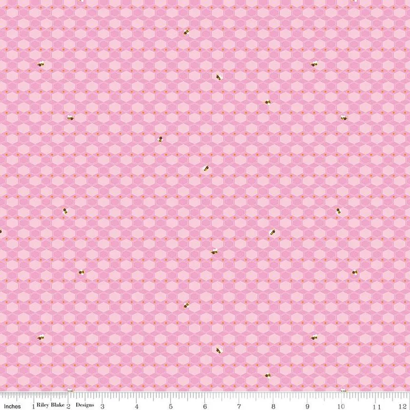 100 AKER WOODS: Honey Hex-Pink (1/4 Yard)