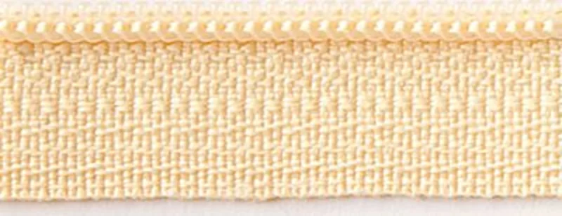 14" Zipper: Buttercream