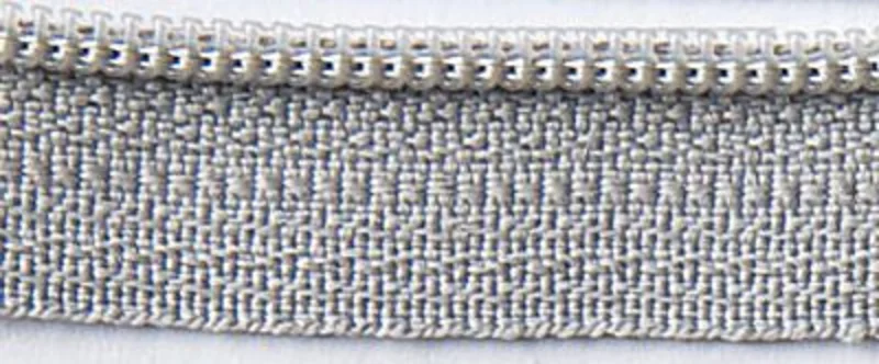 14" Zipper: Grey Kitty