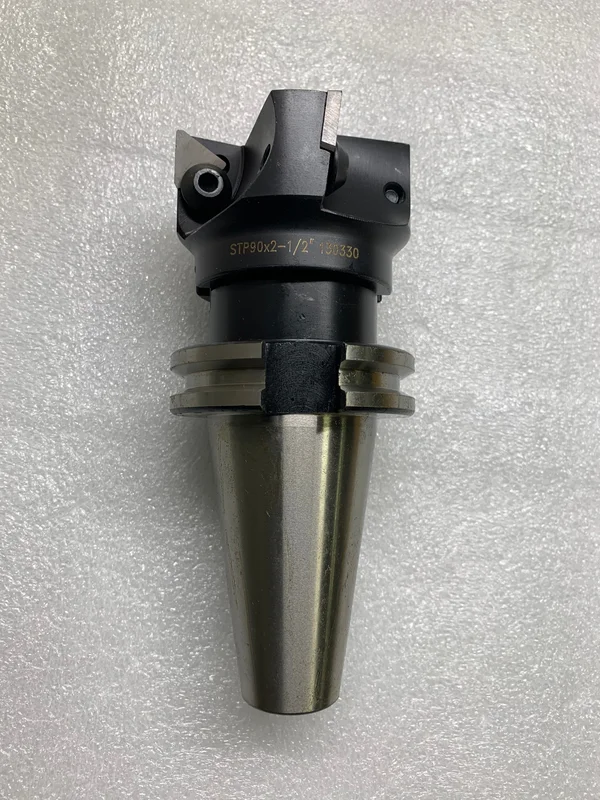 3/4'' Caterpillar V-Flange CAT40 Shell Mill Holder with a 2-1/2'' 90-deg Indexable Face Mill #7102-2516