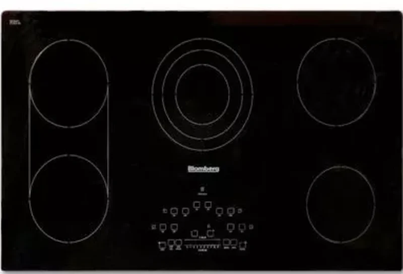 Blomberg - 36 Inch Electric Cooktop in Black - CTE36500 Black