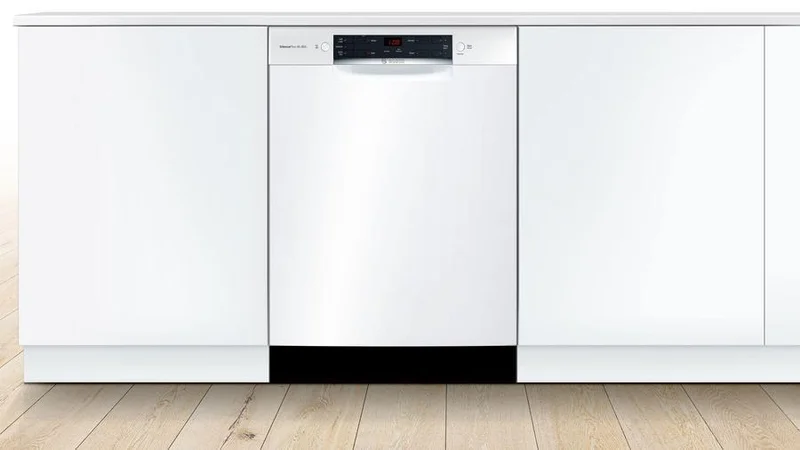 Bosch - 46 dBA Built In Dishwasher in White - SHEM53Z22C White