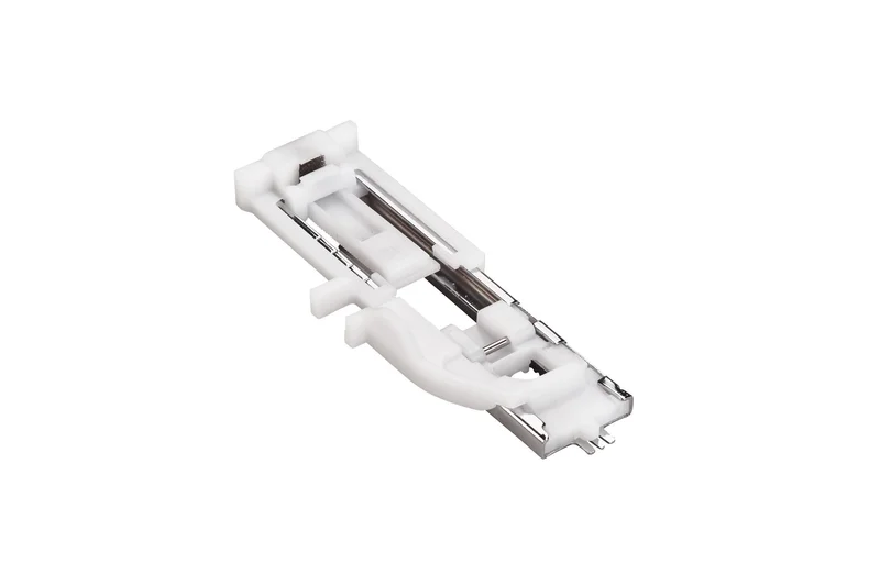 Buttonhole Foot with Slide: b37/38