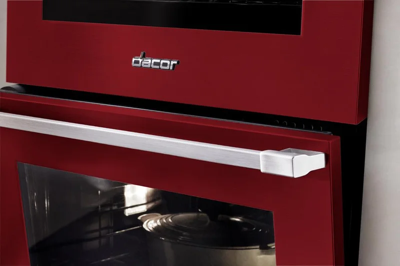 Dacor - 4.8 cu. ft Single Wall Oven in Red - HWO130PCR Red