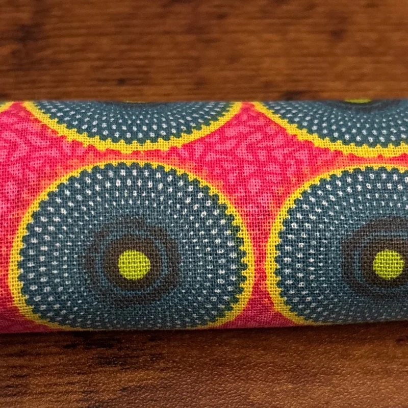 FRENCH FAT QUARTER: Bright Mandela Magenta