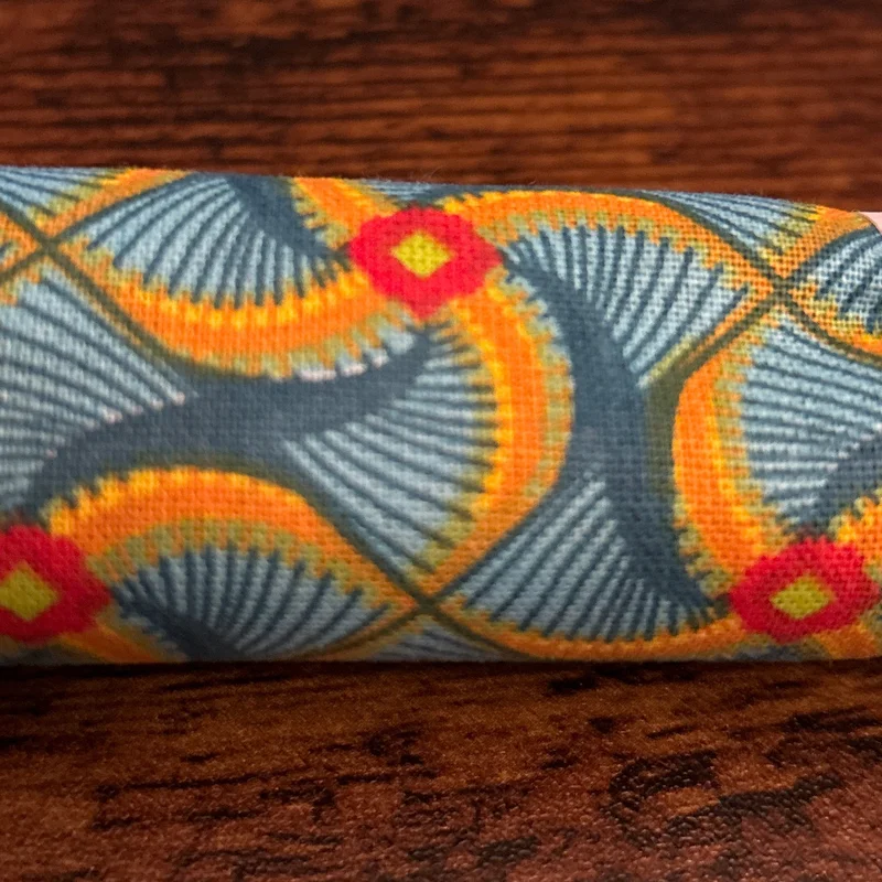 FRENCH FAT QUARTER: Pinwheels Mustard and Blue