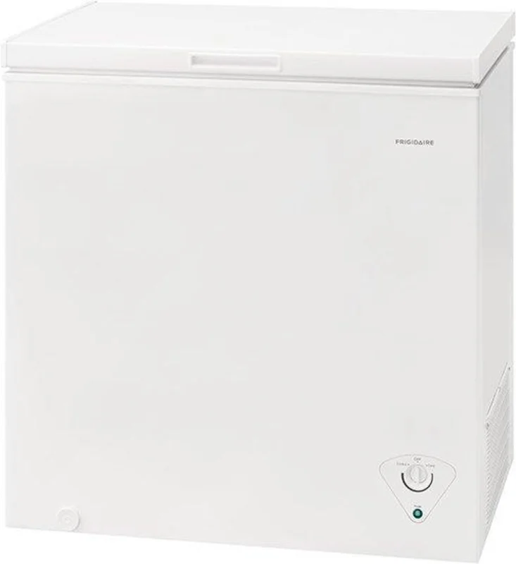 Frigidaire - 7 cu. Ft Chest Freezer in White - FFCS0722AW White