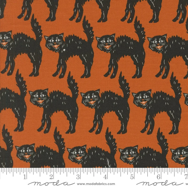 HOME SWEET HAUNT: Little Black Cat-Rust (1/4 Yard)