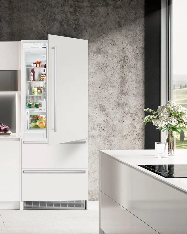 Liebherr - 30 Inch 14.1 cu. ft Built In / Integrated Refrigerator in Panel Ready - HCB1590 Panel Ready