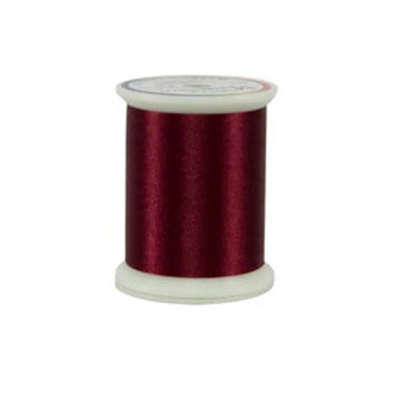 MAGNIFICO: 40wt Polyester 500yds-Brick Red 2045