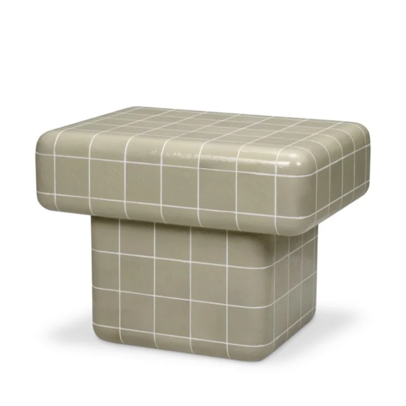 Mateo Outdoor Side Table, 17.72 x 23.62"