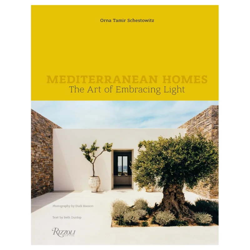 Mediterranean Homes: The Art of Embracing Light