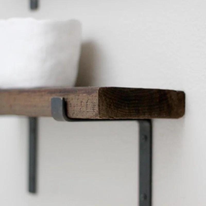 Metal Z Bracket for Open Shelving