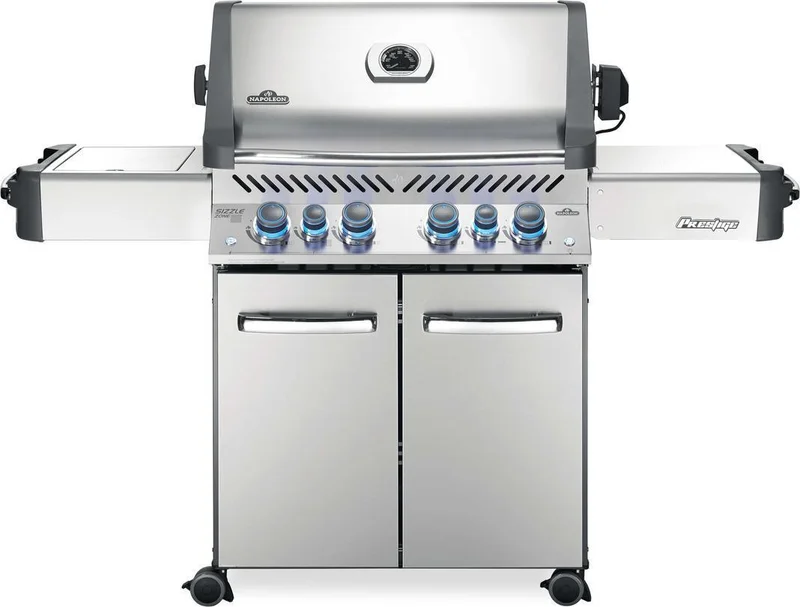 Napoleon Grills - 6 Burner Natural Gas BBQ in Stainless - P500RSIBNSS-3 Stainless