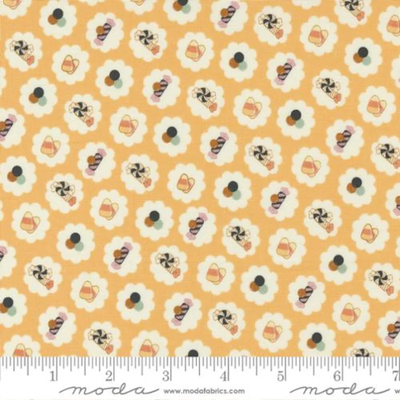 Owl O Ween: Candy-Candy Corn (1/4 Yard)