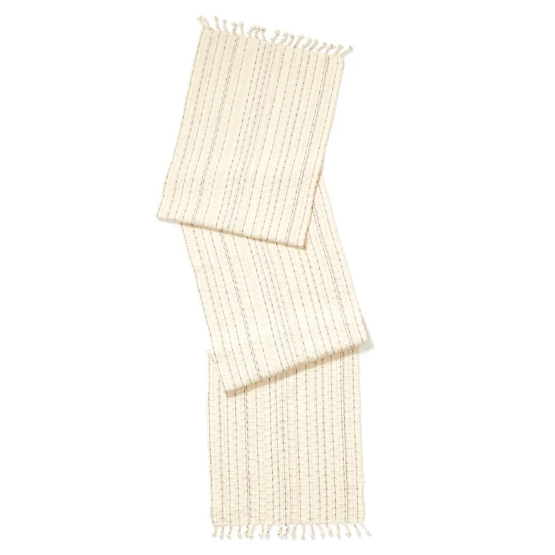 Panalito Runner, Cream