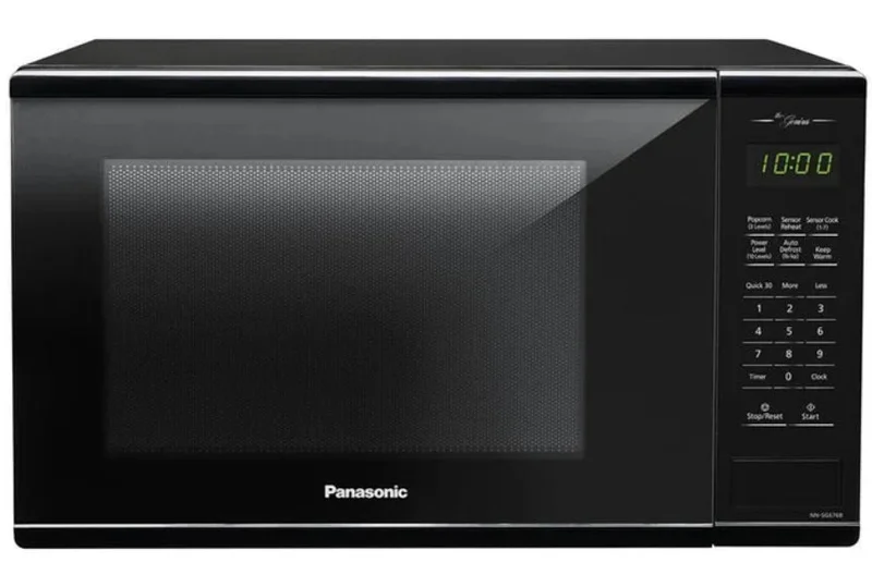 Panasonic - 1.3 cu. Ft Counter top Microwave in Black - NNSG676BC Black