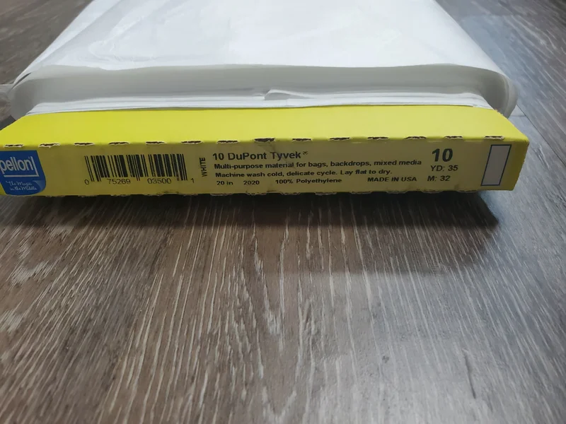Pellon 10 Tyvek 20in Width (1/4 Yard)