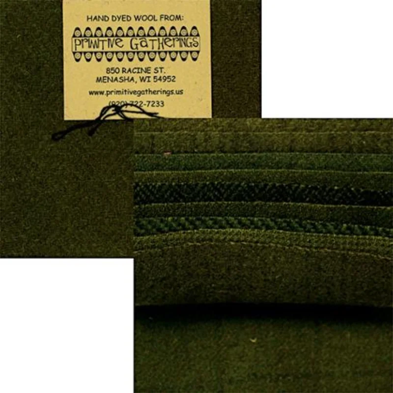 PRIMITIVE GATHERINGS: Wool 5" Charm Pack-Holly