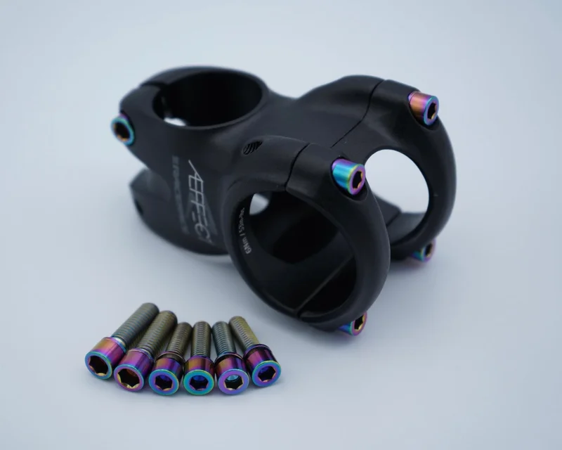 Raceface Aeffect Stem Bolt Kit - Titanium Rainbow Oil Slick