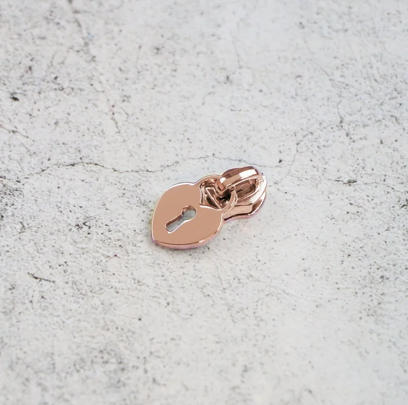 Sallie Tomato: Heart Padlock Zipper Pull-Rose Gold