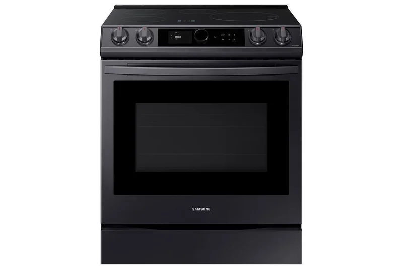Samsung - Bespoke 6.3 cu. ft Induction Range in Black Stainless - NE63T8911SG Black Stainless