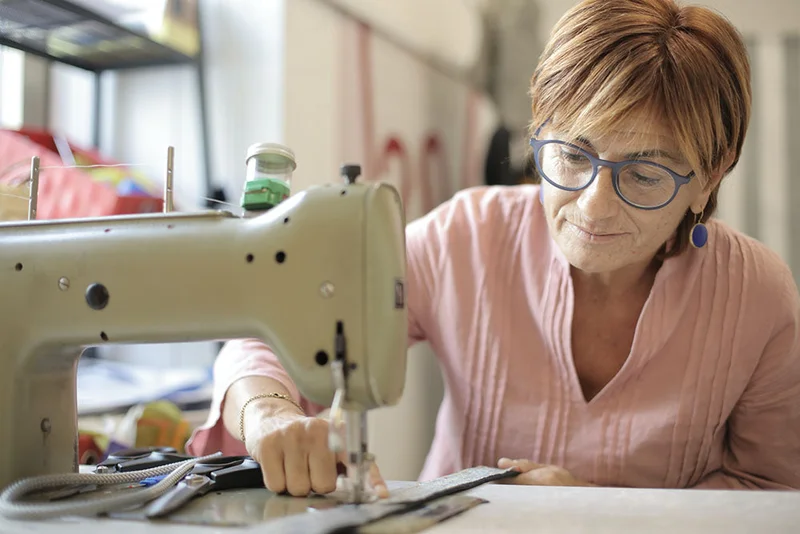 Show Me How to Use a Sewing Machine for Rank Beginner
