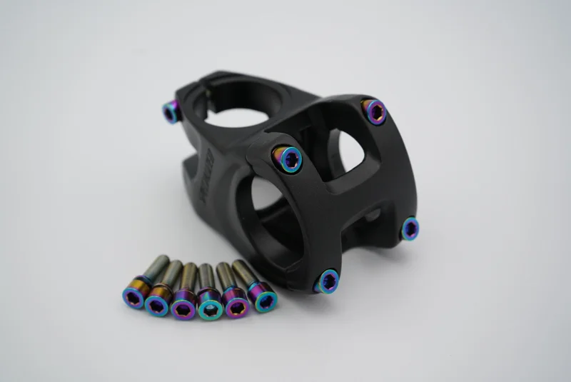 Specialized Trail Stem 31.8 Titanium Bolt Kit Rainbow Oil Slick