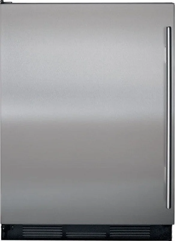 Sub-Zero - 23.875 Inch 4.7 cu. ft Built In / Integrated Undercounter Refrigerator in Panel Ready - UC-24CILH Panel Ready