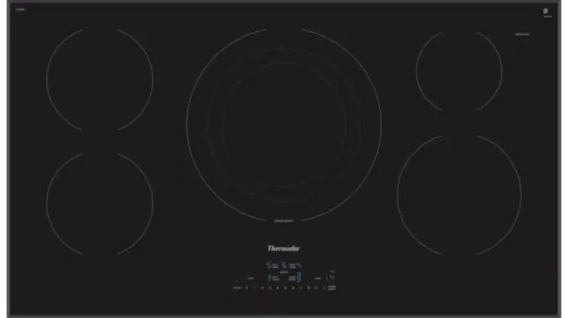 Thermador - 37 inch wide Induction Cooktop in Black - CIT365TB Black