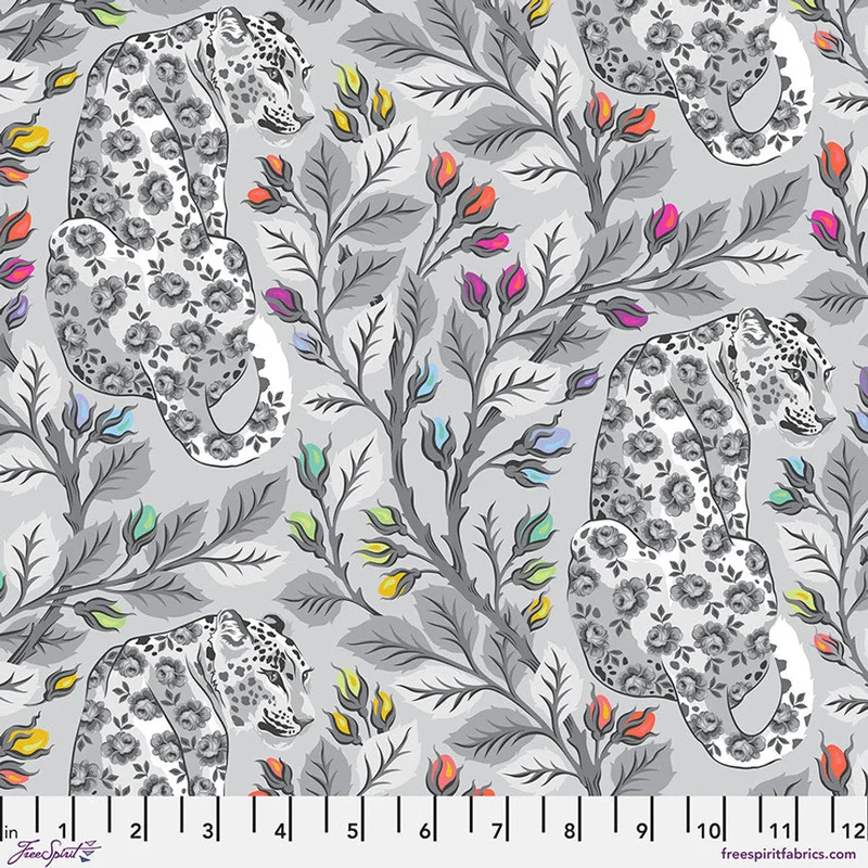 Tula Pink GRAYWORK: Beautymark-Fog (1/4 Yard)