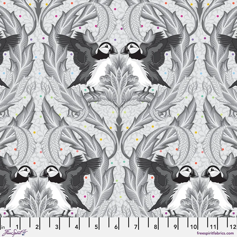 Tula Pink GRAYWORK: Huffin and Puffin-Whisper (1/4 Yard)