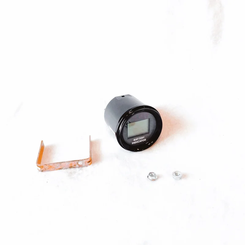 W10823 | Onyx Hour & Battery Meter, Round