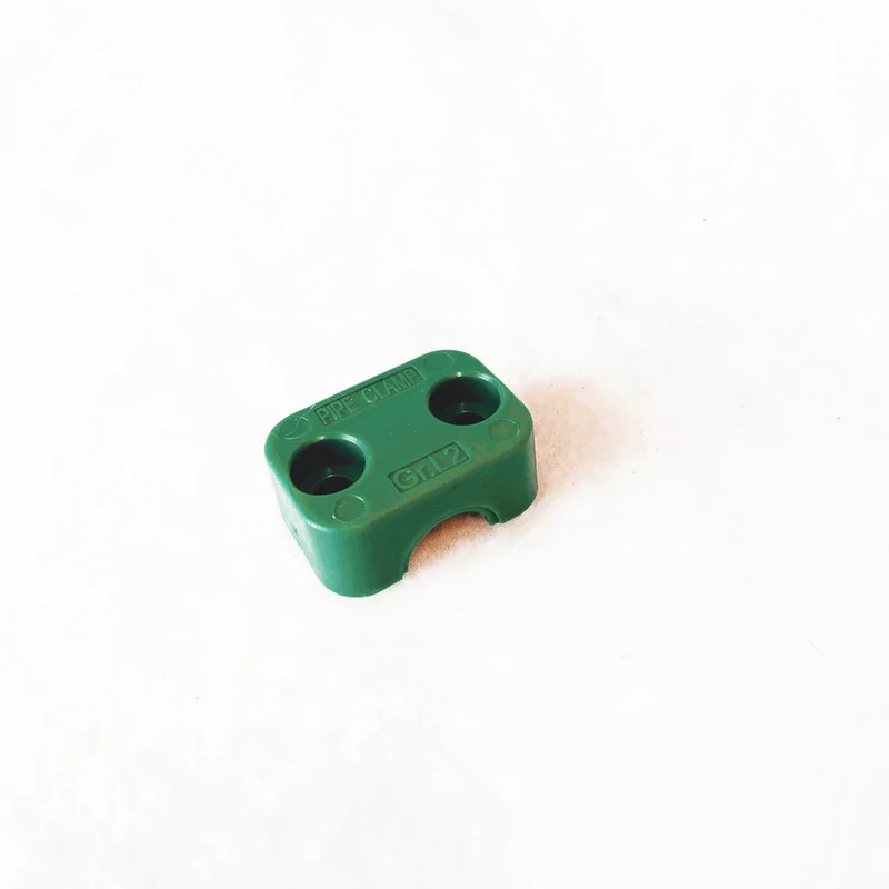 W12293 | Onyx Clip, Green Plastic Pipe